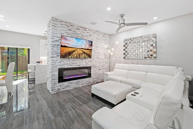 Building Photo - 22387 SW 89th Ave