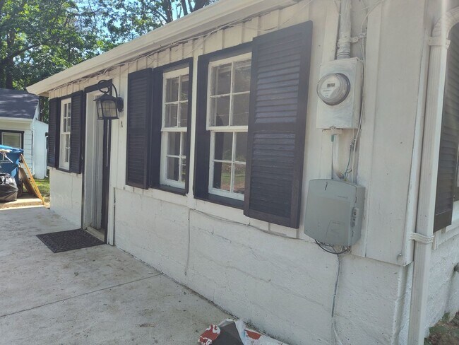 Building Photo - 11416 Bristol Rd