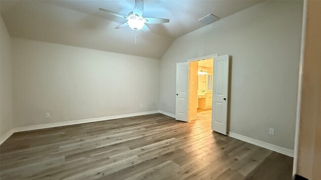 Building Photo - 931 Opal Chase Dr