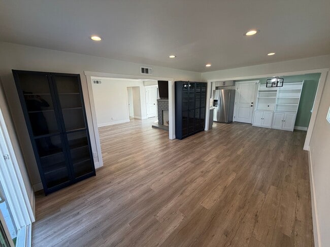 Building Photo - 3 Bedroom | 2 Bathroom | Single-Family Home in Arden-Arcade