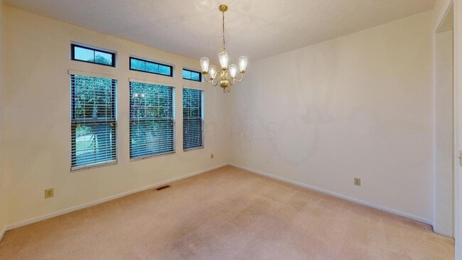 Building Photo - 6498 Ringsend Ct