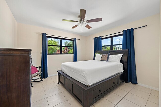 Building Photo - 4057 Chukker Dr