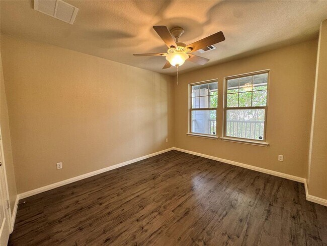 Building Photo - 4505 Esper Ln