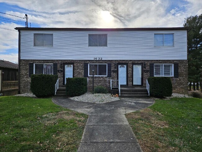 Primary Photo - 1632 19th St