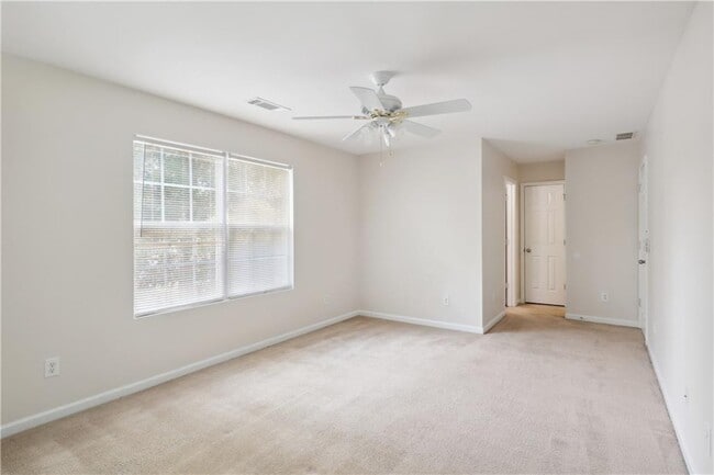 Building Photo - 276 Hiawassee Dr
