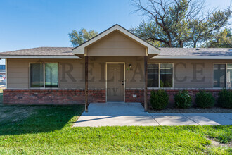 Building Photo - 4250 Newell St