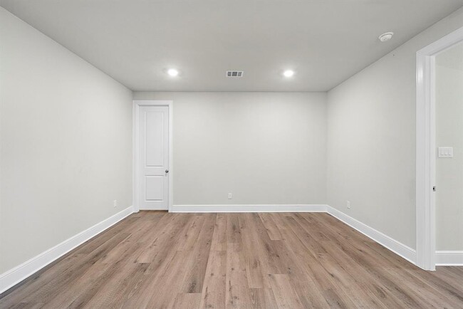 Building Photo - 10022 Serenity Grv Dr