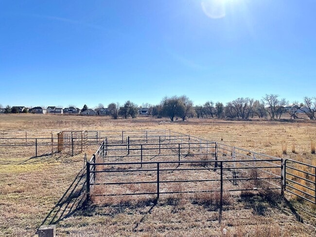 Building Photo - Incredible 3 bed/2 bath home in Fort Collins!