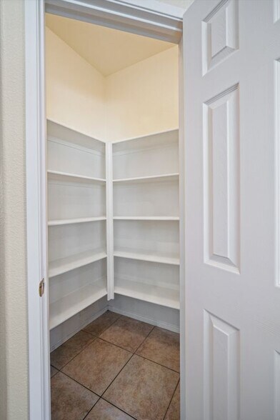 Building Photo - 26426 Mare Ln