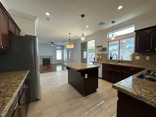 Building Photo - 7944 Quail Harbor St