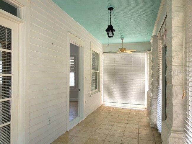 Building Photo - 461 W Marion Ave