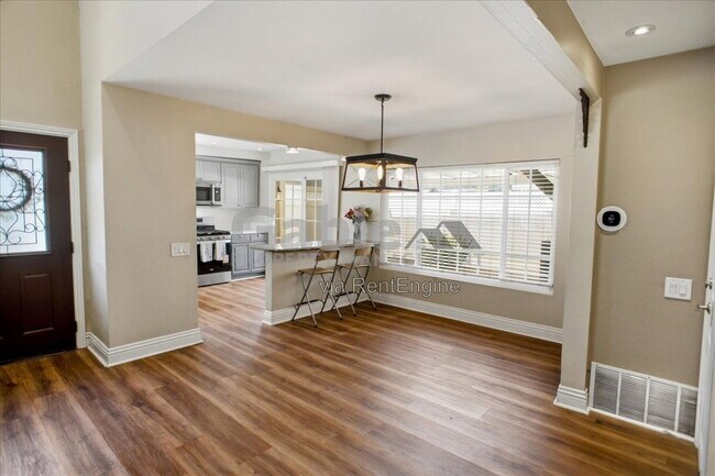 Building Photo - 24309 W Venturi Dr