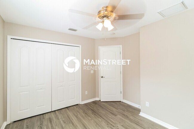 Building Photo - 3 Bedroom Pet-Friendly Home in North Port,...