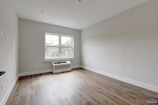 Building Photo - 305 Patterson St