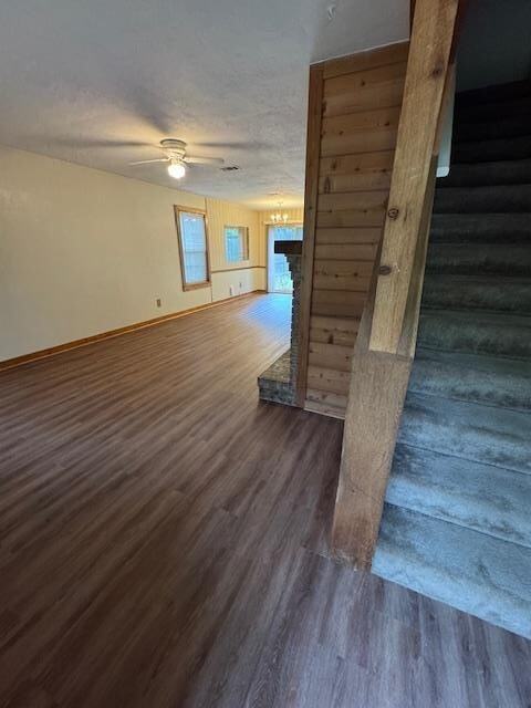 Building Photo - 2304 Claremont Ln