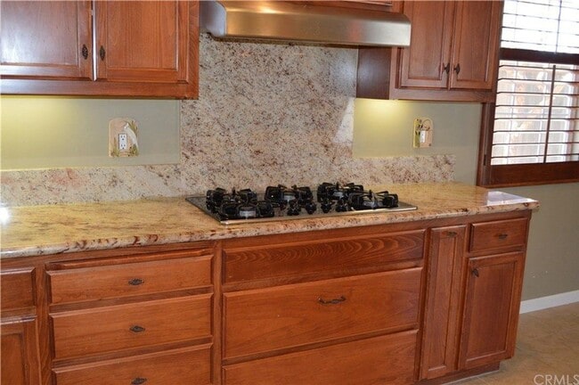 Building Photo - Luxury 4 Bedroom 3 Bath single family home...