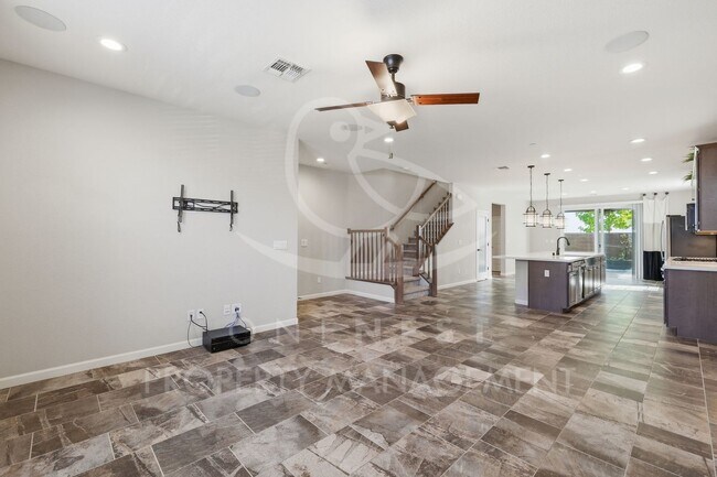 Building Photo - 4 bedroom, 3 bathroom - 2473 square feet; Twelve Bridges