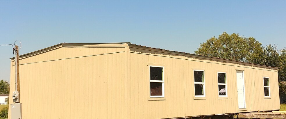 Building Photo - 18612 Baughman Dr