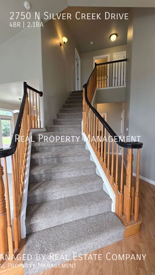 Building Photo - 2750 N Silver Creek Dr