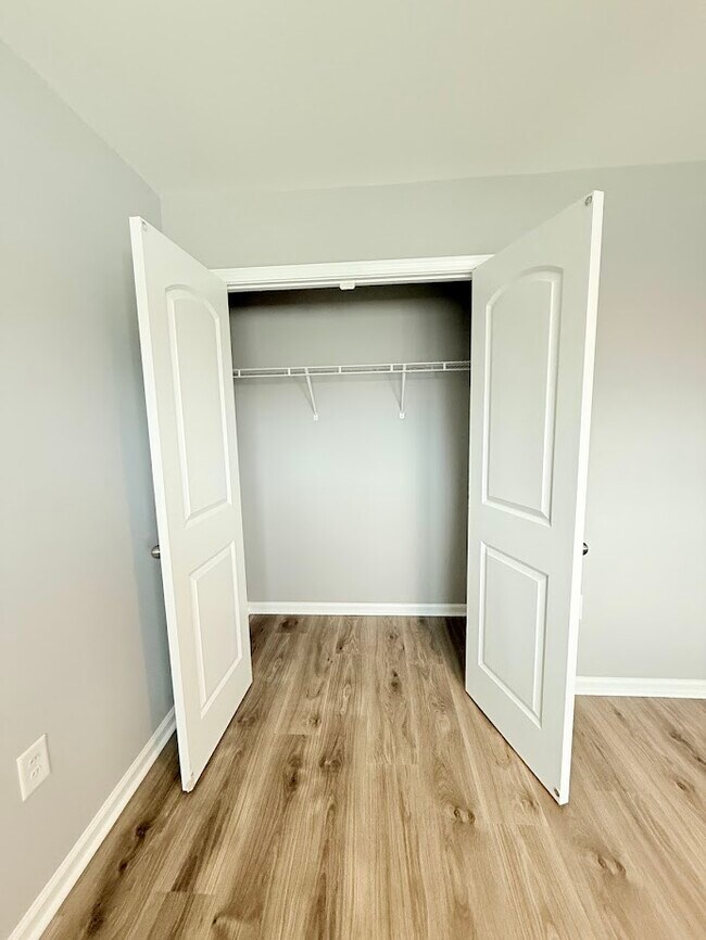 Building Photo - 140 Machrie Loop