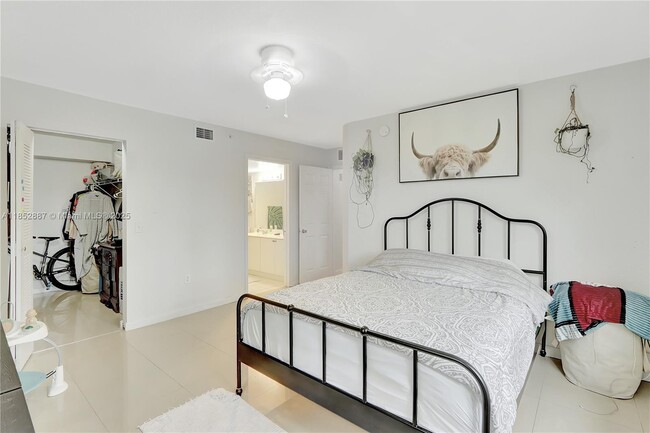 Building Photo - 15400 SW 284th St