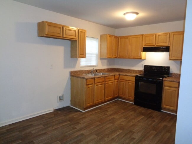Building Photo - One Level House for Rent-Clemmonsville Rd....