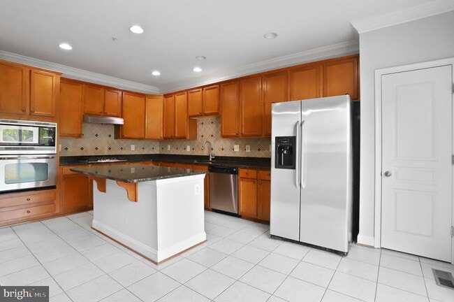 Building Photo - 8871 Purple Iris Ln