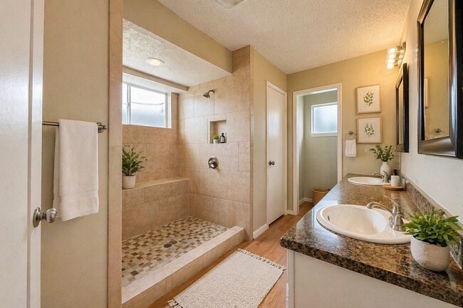 Building Photo - 3511 Palm Grove Dr