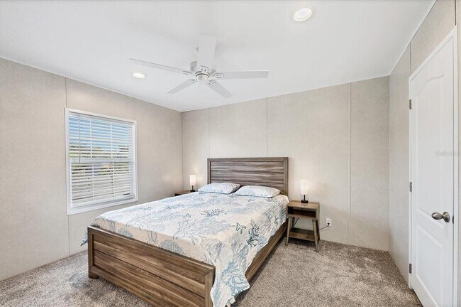 Building Photo - 3230 Smith St