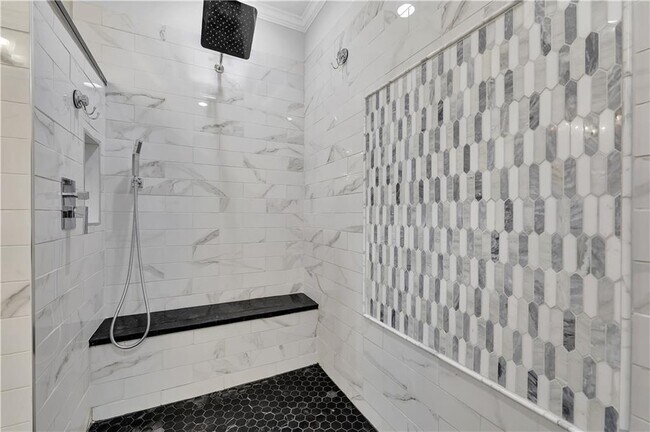 Building Photo - 4825 Chesterfield Ct