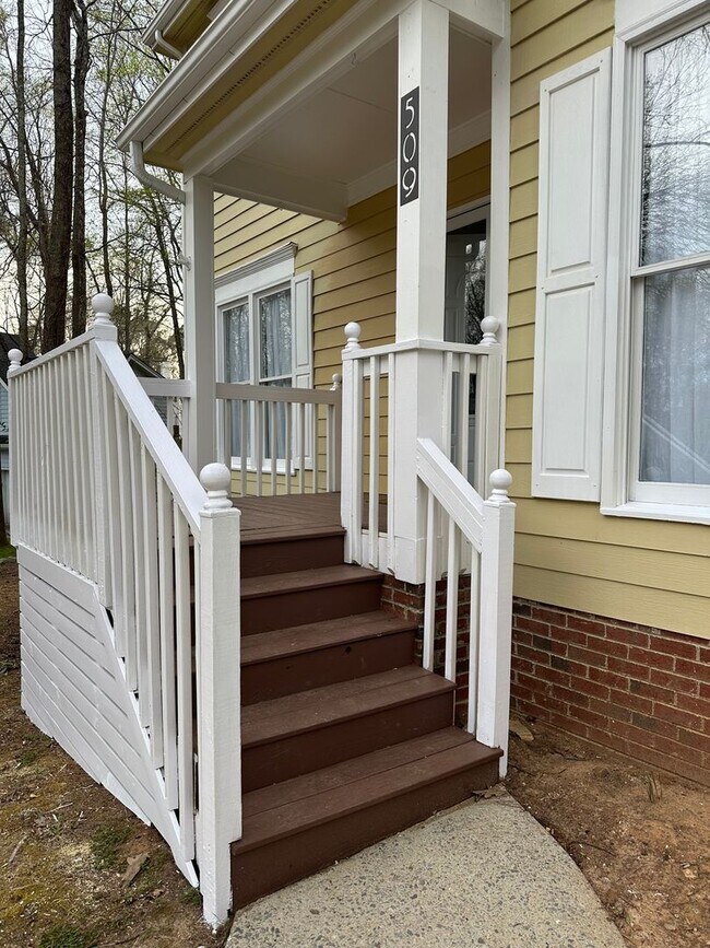 Building Photo - Charming 4BR House in Clayton