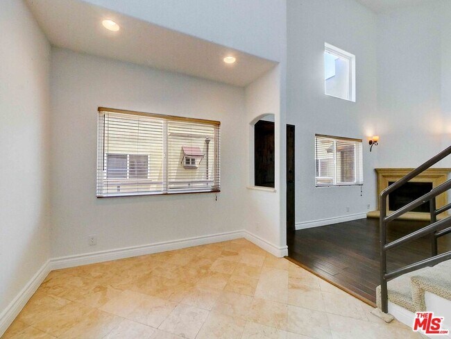 Building Photo - 4128 Whitsett Ave