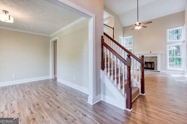 Building Photo - 4085 Fawn Valley Dr