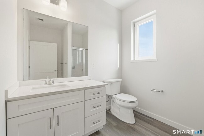 Building Photo - 71 Connecticut Ave