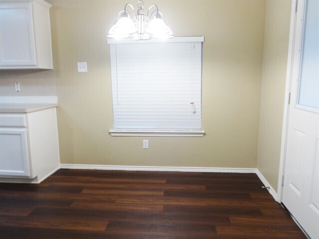 Building Photo - 10431 Trail Ridge Ct