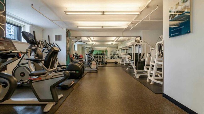 Building Photo - 3 bedroom in NEW YORK NY 10004