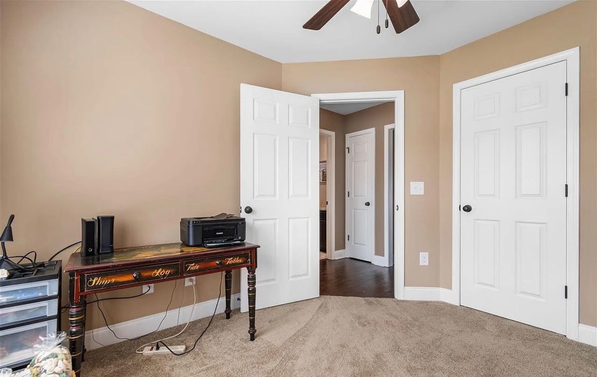 Building Photo - 3159 McCracken Dr