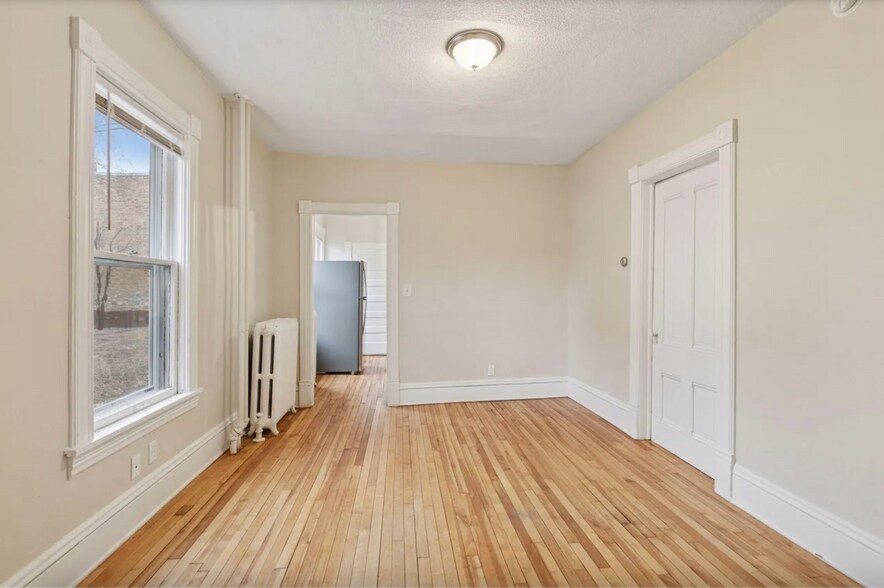 Building Photo - 2509 Aldrich Ave S