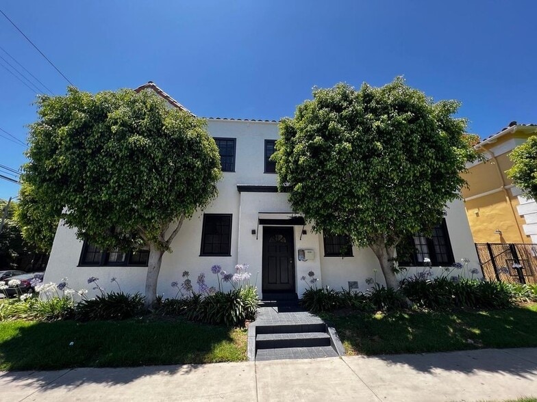 Building Photo - 401 N Orange Grove Ave