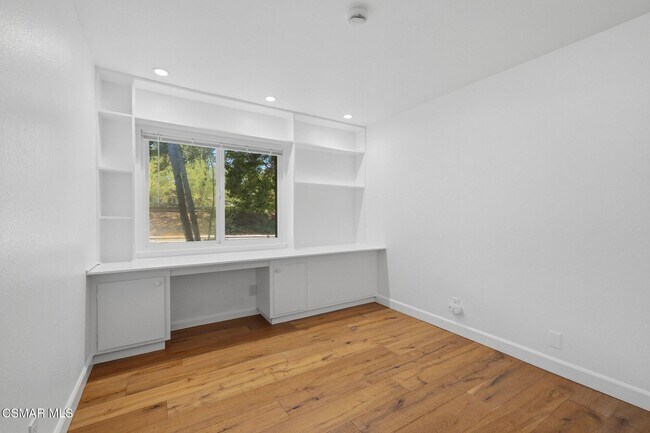 Building Photo - 5844 Conifer St