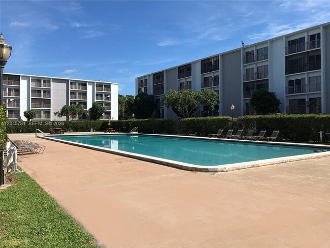 Building Photo - 8750 N Sherman Cir
