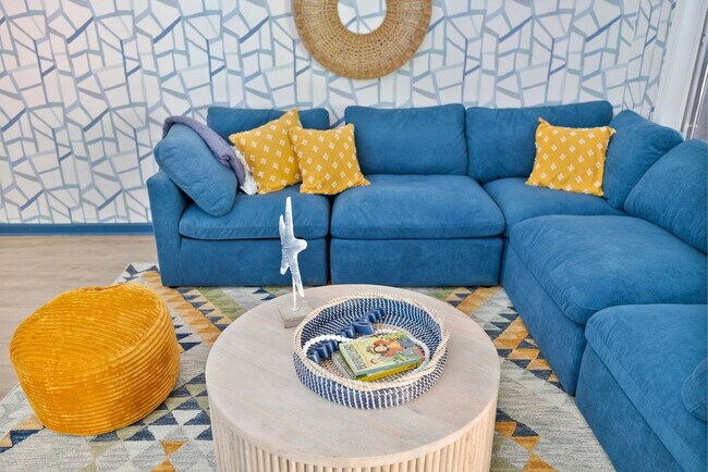 Building Photo - 2A Cherry Ln