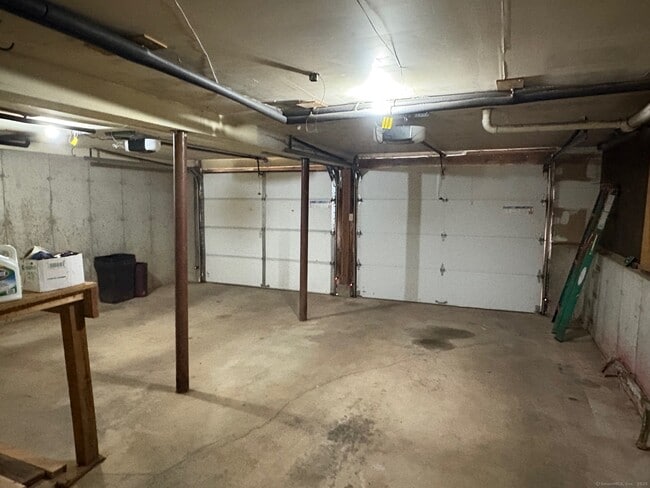 Building Photo - 5 Beaver Dam Trail