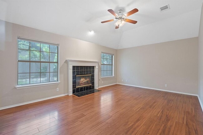 Building Photo - 1431 Spiderlily View