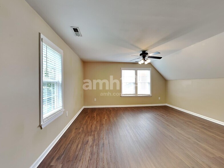 Building Photo - 3913 Lodgepole Ln