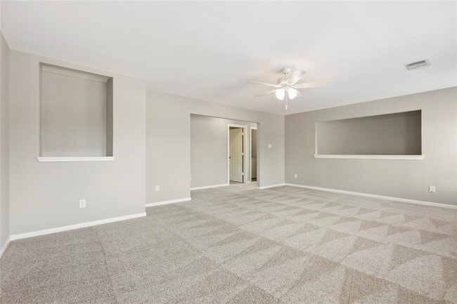 Building Photo - 8315 Greys Ln