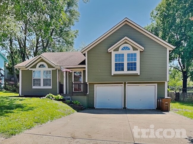 Building Photo - 327 Shenandoah Dr