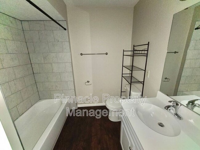 Building Photo - 1713 Utah Ave