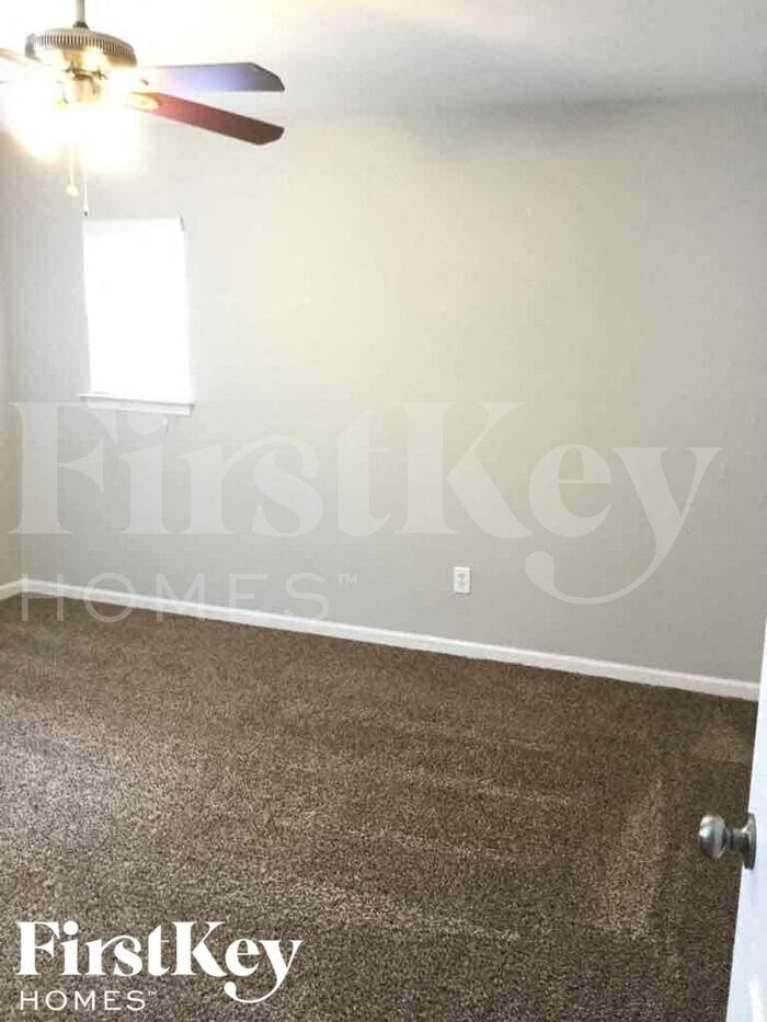 Building Photo - 123 Salt Meadow Ln