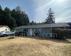 Building Photo - 3 Bedroom Single Family Rambler